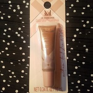 LE Mercerie Long Wear Foundation - Medium Dark 305